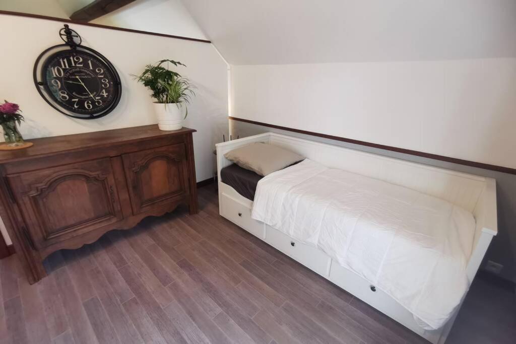 Gite Le Balcon Flaubert Forges-les-Eaux Exterior photo