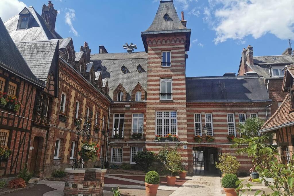 Gite Le Balcon Flaubert Forges-les-Eaux Exterior photo